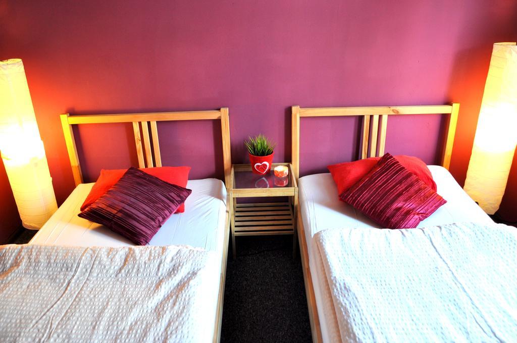 Hostel Awangarda Poznan Habitación foto