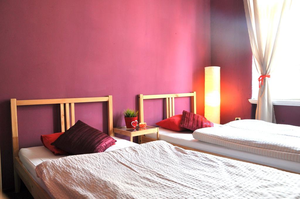 Hostel Awangarda Poznan Habitación foto